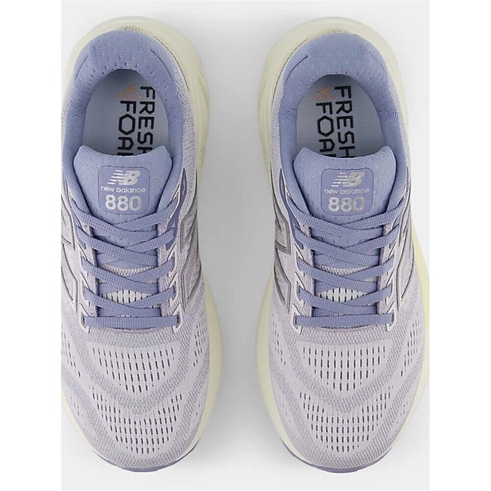 New Balance 880 Women's Running Shoes in Soft Lavender and Cream